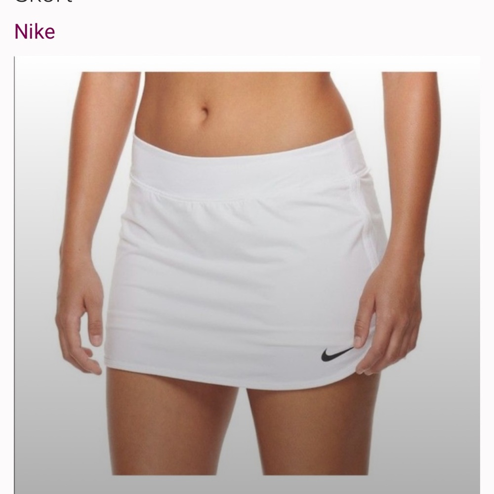 Nike white tennis skort size medium (tennis skirt)
